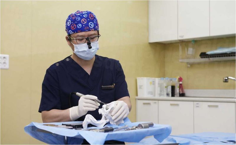 Imageup Plastic Surgery - The Doctor