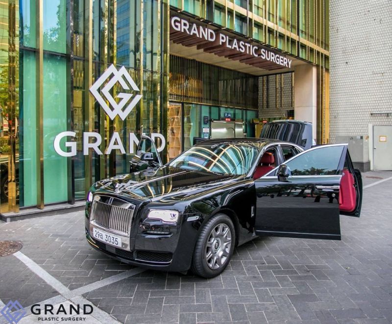 Grand Plastic Surgery - Transportation