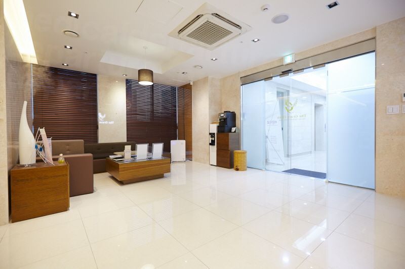 Grace Plastic Surgery - Lobby