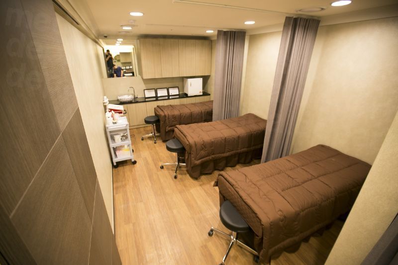 TS Plastic Surgery - Treatment room