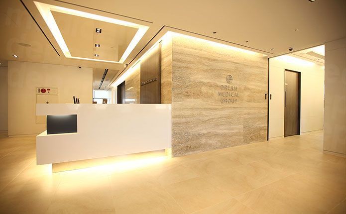 Dream Clinic - Lobby