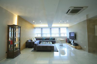 Smile Hair Center - Waiting area