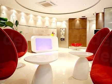 Starline Plastic Surgery - Waiting area