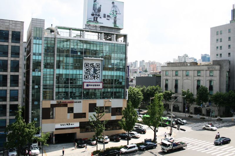 Hershe  Plastic Surgery - View from outside