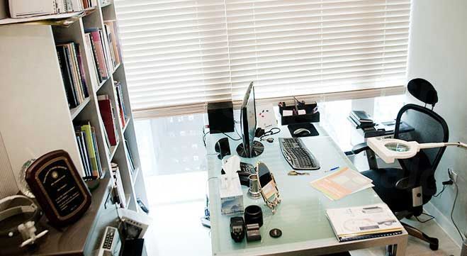 Star M Plastic Surgery - Doctor&s;s office