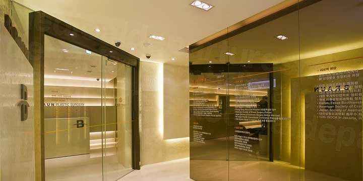 Braun Plastic Surgery - Entrance