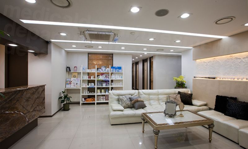 Cheongdam U Dermatology - Lobby
