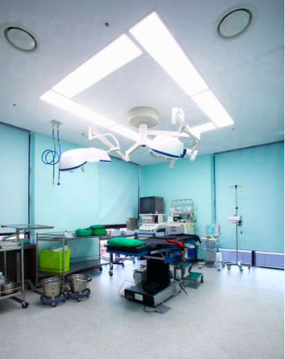 DAU Plastic Surgery -  Surgery room
