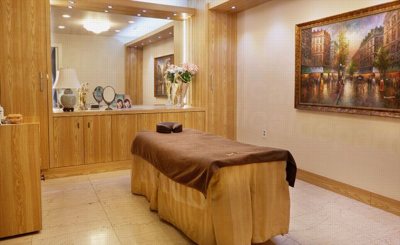 Youth Clinic - Treatment room