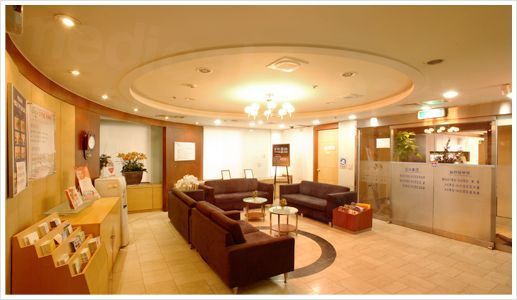 Oracle Clinic (Yeonsinnae) - Waiting area