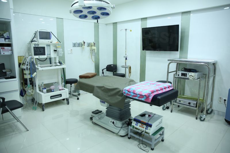 BANOBAGI - Surgery room