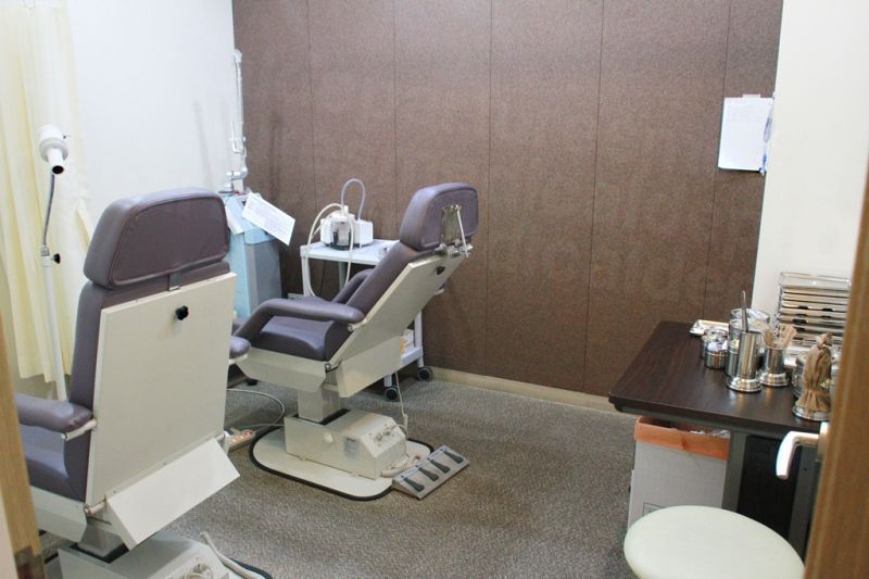 Girin Plastic Surgery - Patient Chair
